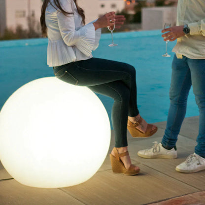 LIGHTSCAPES | SPHERE ILLUMINATE TAFELLAMP